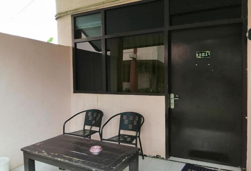 호텔 Oyo 90385  Cadaka