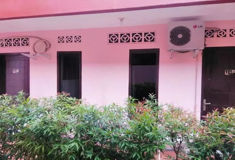 Hotel Oyo 90385  Cadaka