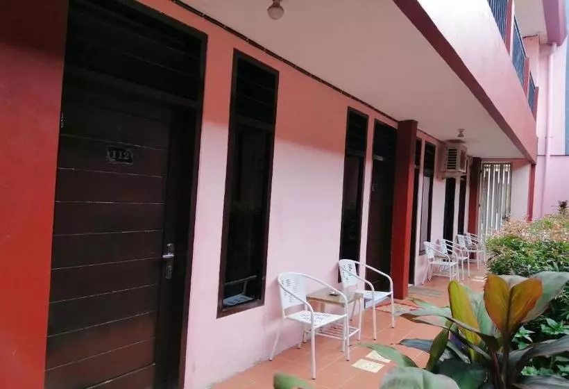 Hotel Oyo 90385  Cadaka