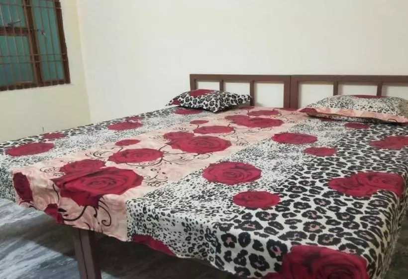 ホテル Spot On 73721  Sunitraj Palace