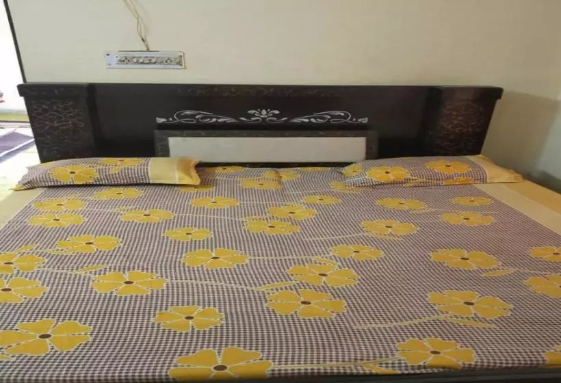 ホテル Spot On 73721  Sunitraj Palace