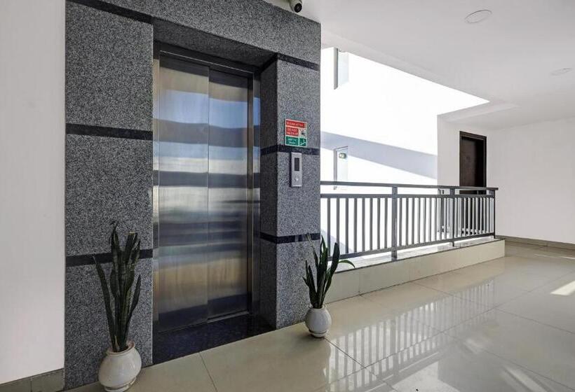 酒店 Super Townhouse Tipsyy Near Bestech Central Square Mall