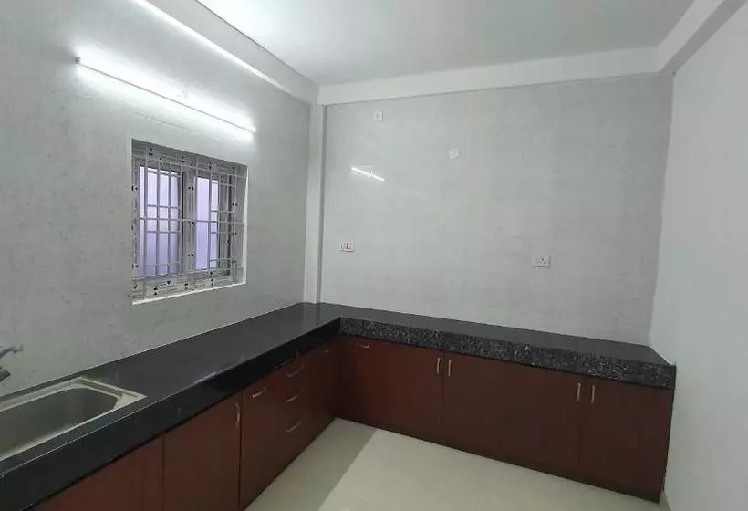Jr Service Apartment