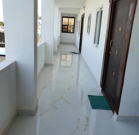 Jr Service Apartment