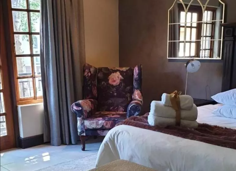 Majatalo College Lodge