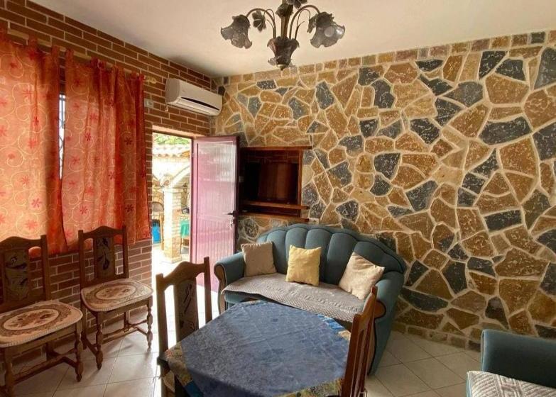 펜션 Guest Rooms Arbri