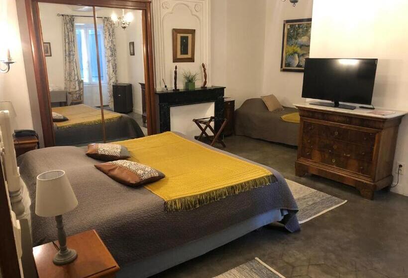 ベッドアンドブレックファースト La Maison Du Barry   Piscine   Billard   10 Personnes