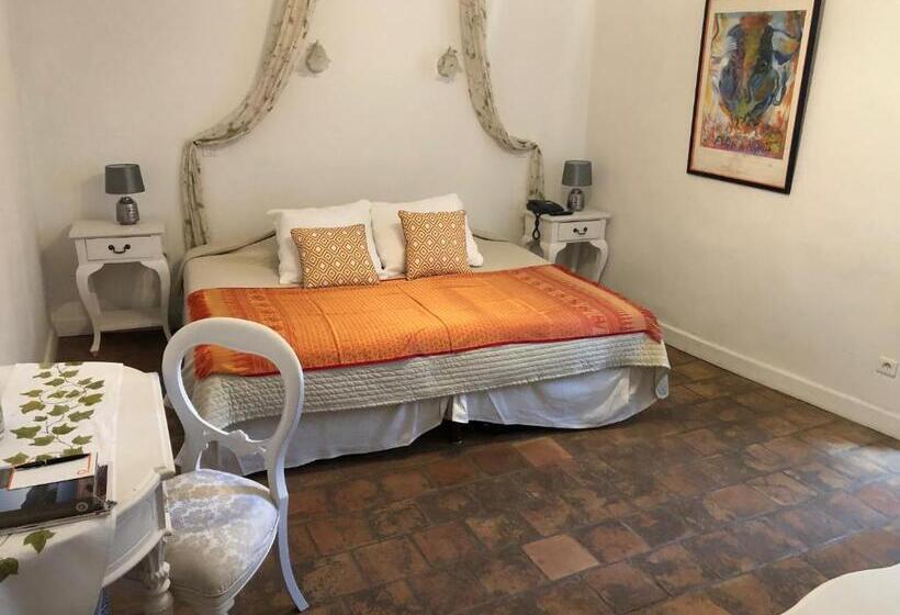 ベッドアンドブレックファースト La Maison Du Barry   Piscine   Billard   10 Personnes