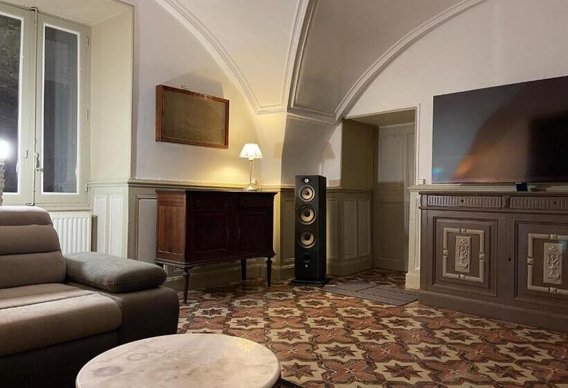 ベッドアンドブレックファースト La Maison Du Barry   Piscine   Billard   10 Personnes