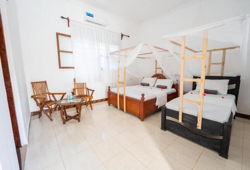 Bed & Breakfast Savi House Nungwi