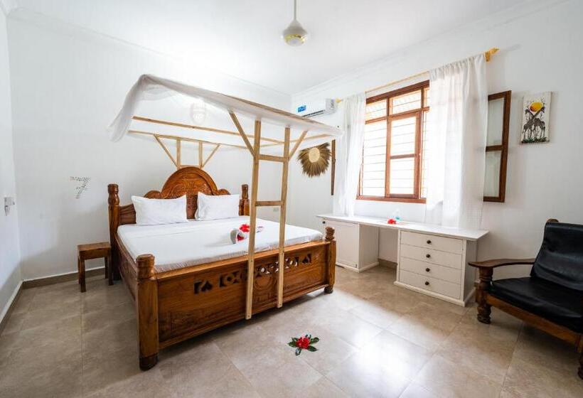 Bed & Breakfast Savi House Nungwi