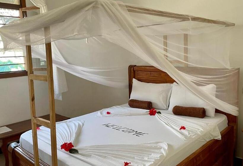 Bed & Breakfast Savi House Nungwi