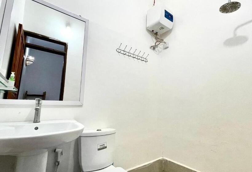 Bed & Breakfast Savi House Nungwi