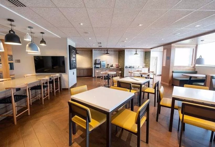 ホテル Fairfield By Marriott Inn & Suites Fond Du Lac