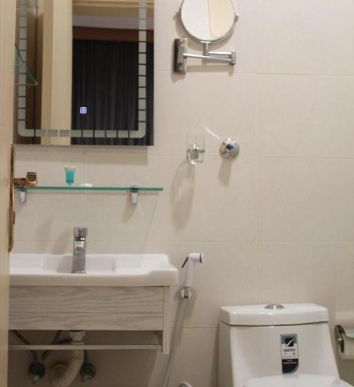 Отель Five Season