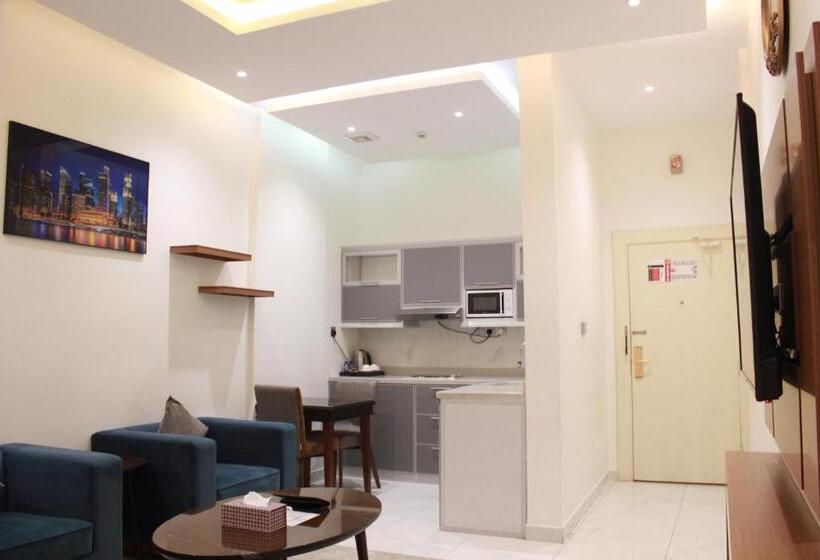 Отель Five Season