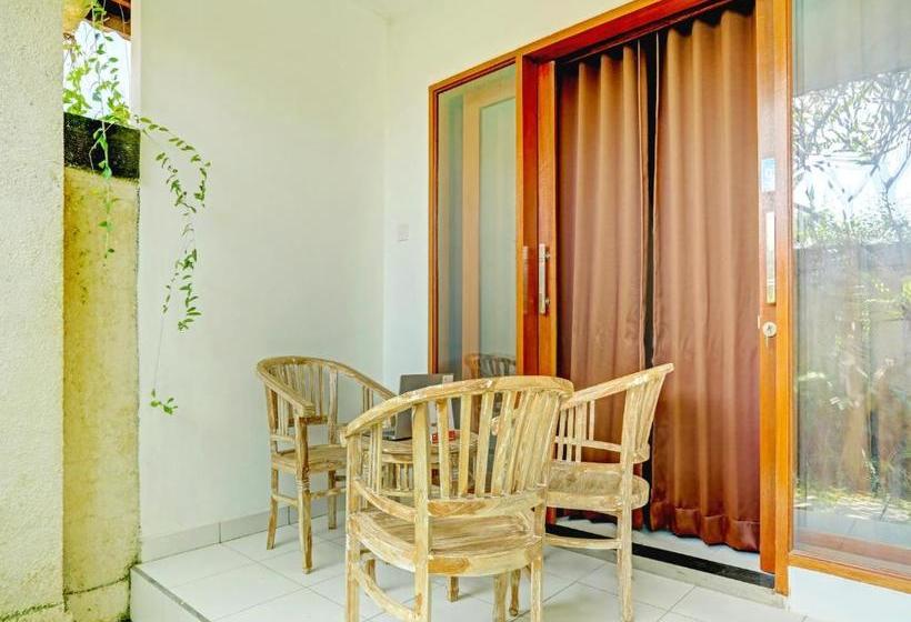 호텔 Oyo 90337 Wiguna Homestay