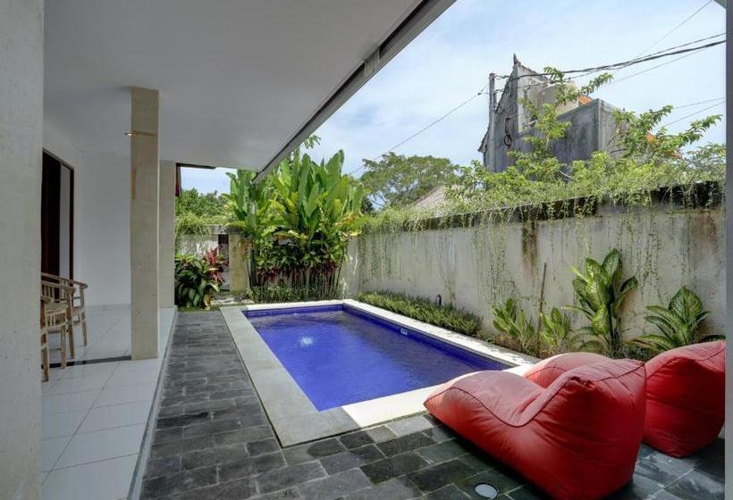 호텔 Oyo 90337 Wiguna Homestay