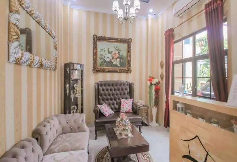ホテル Oyo 90338 Rumah Yasmin Syariah