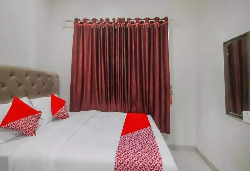 ホテル Oyo 90338 Rumah Yasmin Syariah