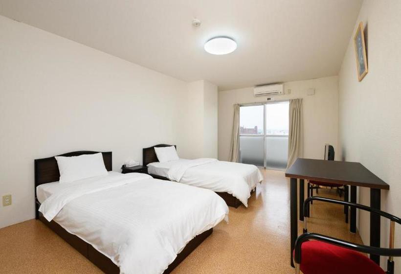 בית מלון כפרי Oyo  Sharom