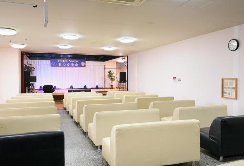 בית מלון כפרי Oyo  Sharom