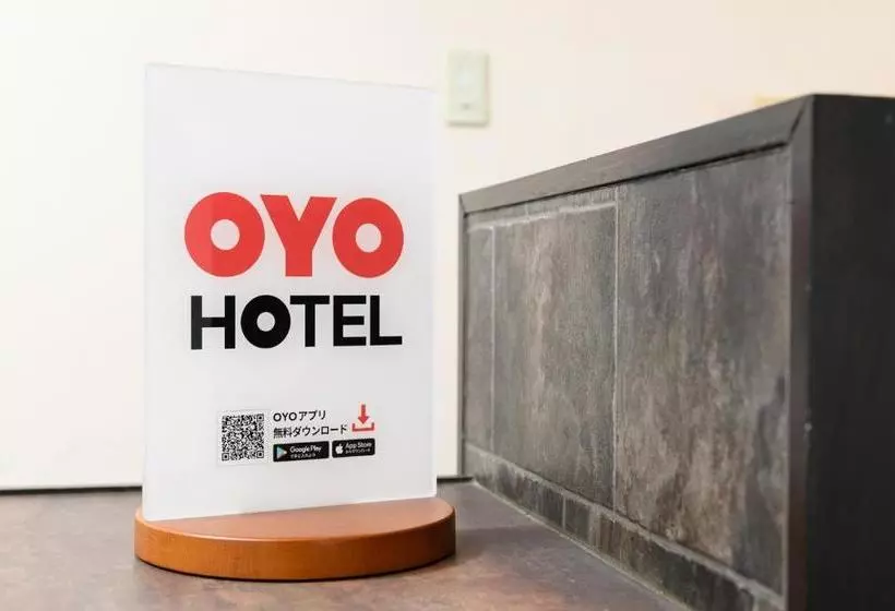 ホテル Oyo Sharom