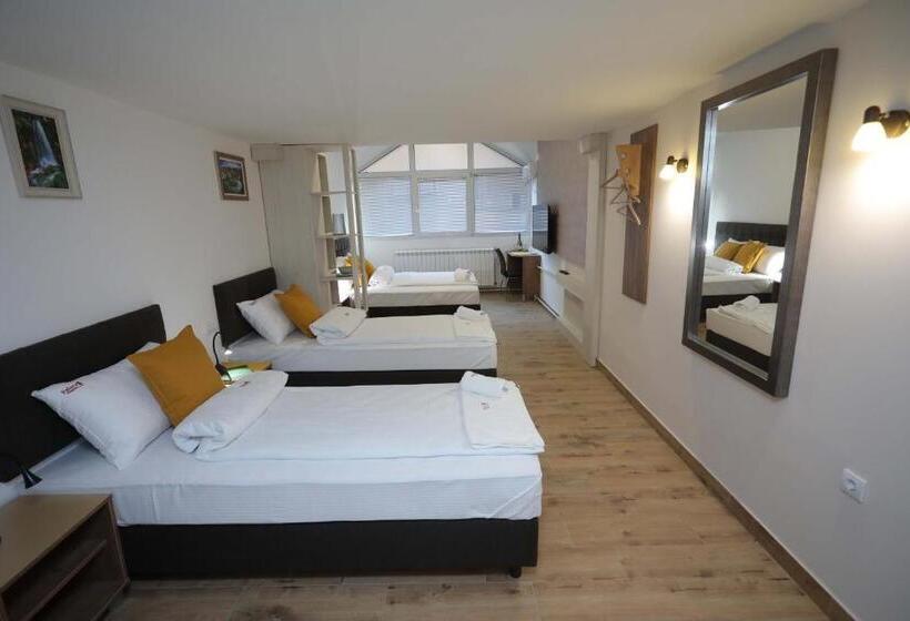 تختخواب و صبحانه Palace Megdan