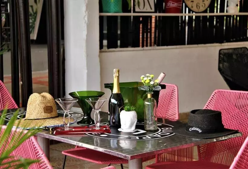 ホテル Boutique Budapez