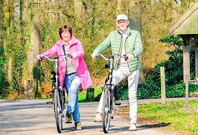 هتل De Grote Zwaan