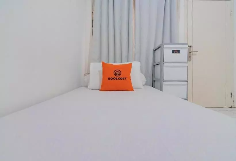 ホテル Koolkost Female Syariah Near Parahyangan University 3 (minimum Stays 6 Nights)