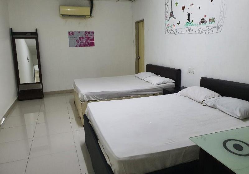 בית מלון כפרי Oyo 90202 Alam Jaya