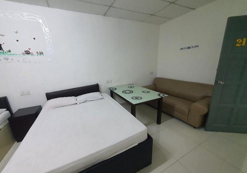 בית מלון כפרי Oyo 90202 Alam Jaya