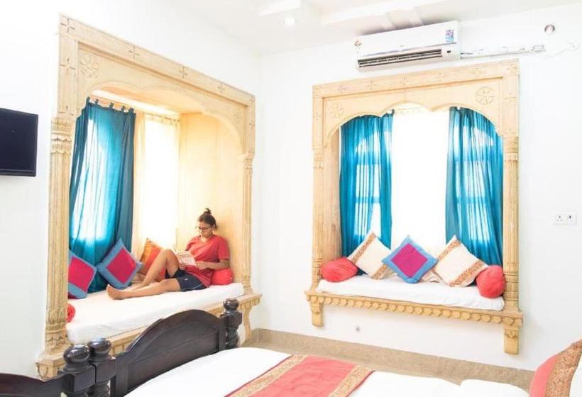 Отель The Turban House