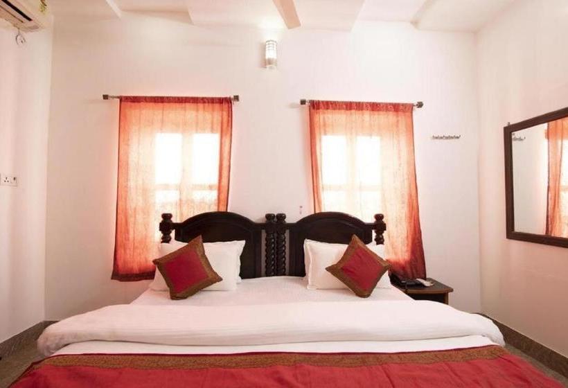 Отель The Turban House