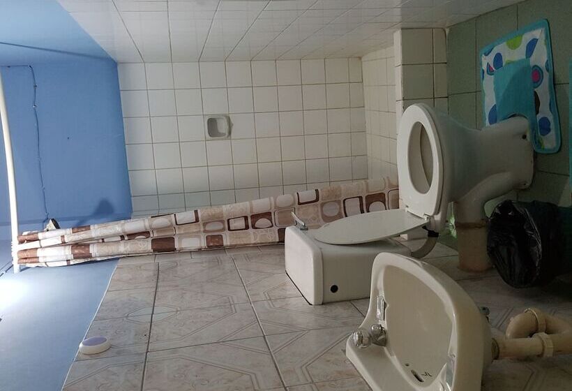 پانسیون Caribbean Tourist Villa Guest House