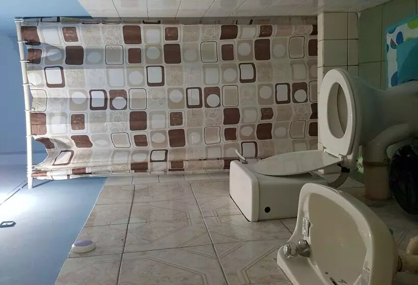 پانسیون Caribbean Tourist Villa Guest House