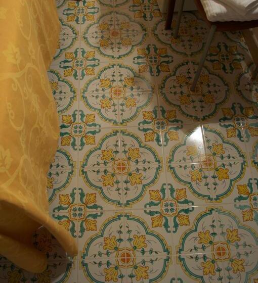 بنسيون La Croce Dei Templari   Very Central With Parking