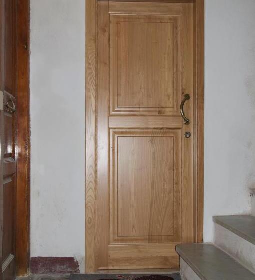 بنسيون La Croce Dei Templari   Very Central With Parking