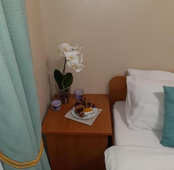 هتل готель опалковий замок