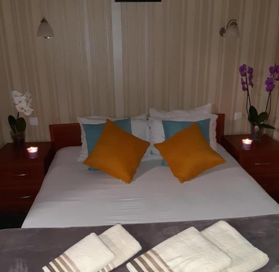 هتل готель опалковий замок