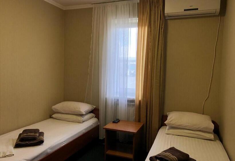 هتل готель опалковий замок