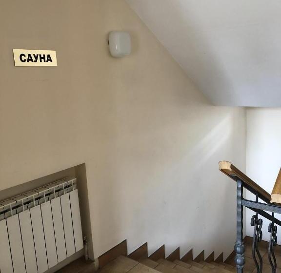 هتل готель опалковий замок