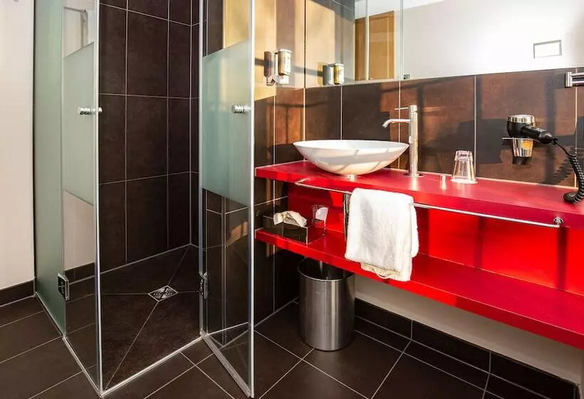 Hotelli Aiterbach Am Chiemsee