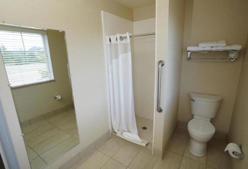 Creekside Hotel & Suites