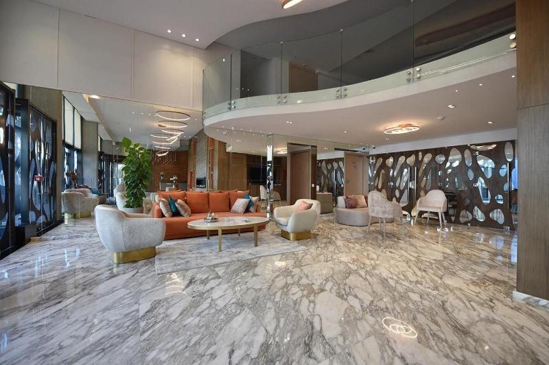 Flower Town Hotel & Spa