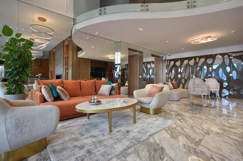 Flower Town Hotel & Spa