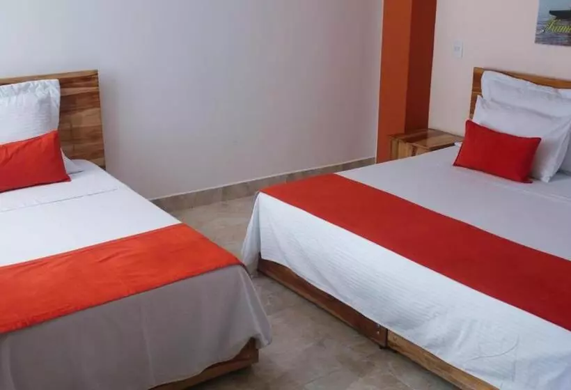 ホテル Kamaleb Farallones