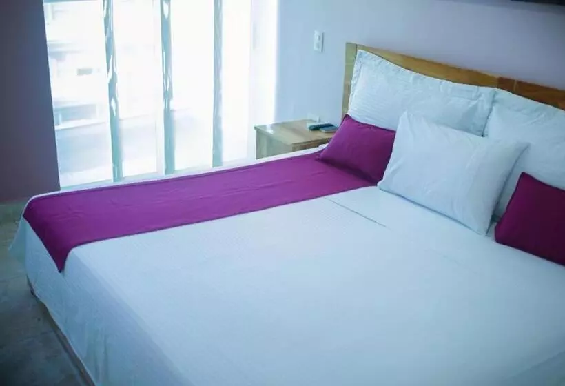 ホテル Kamaleb Farallones