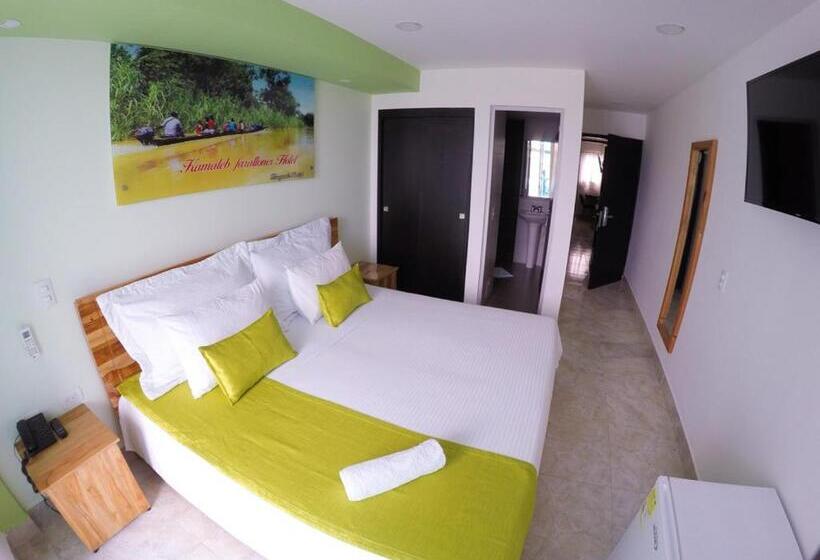 Hotel Kamaleb Farallones